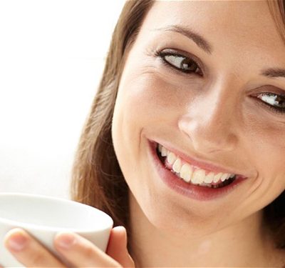 bọc răng sứ có bị hôi miệng không